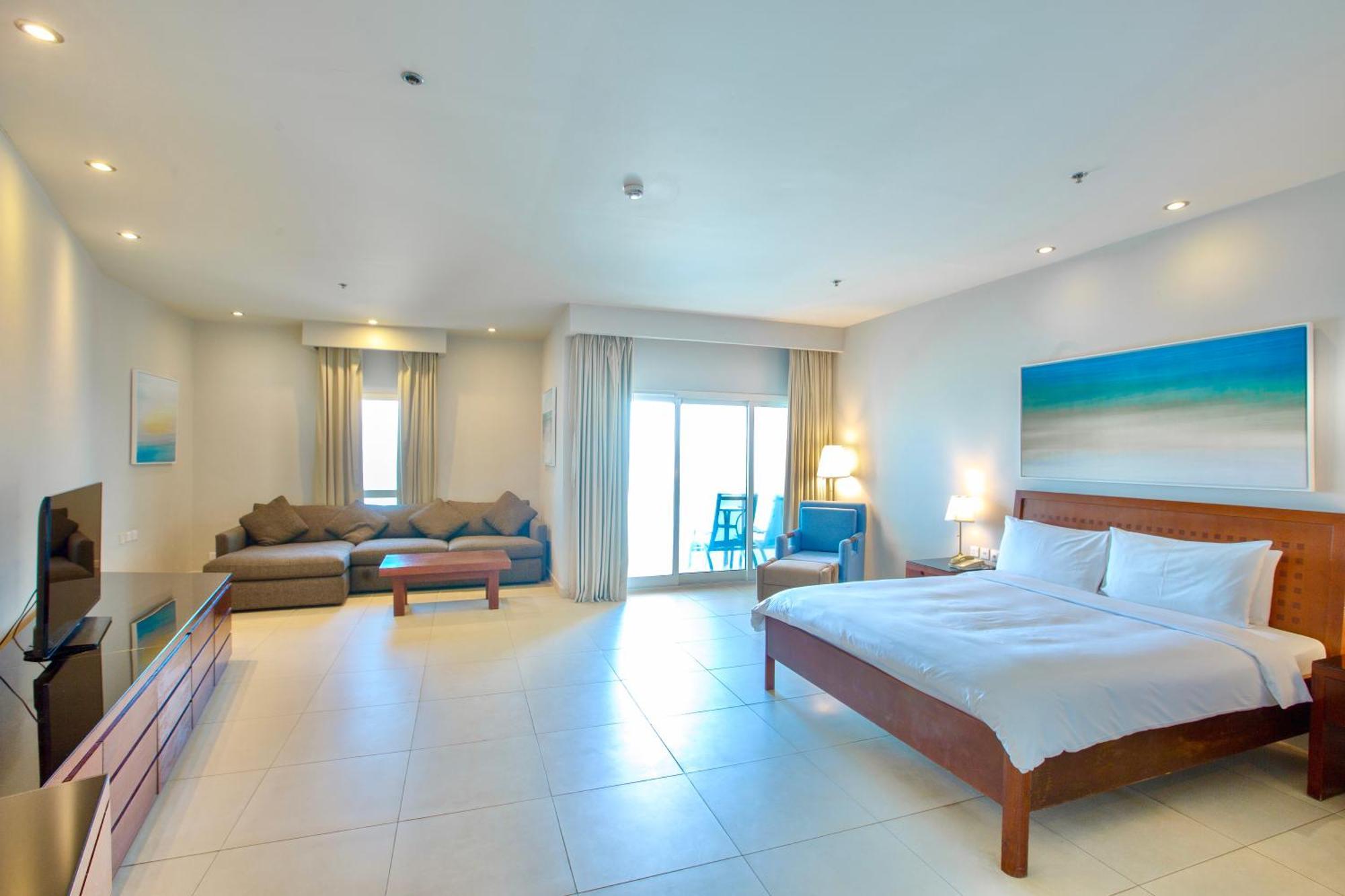 Radisson Blu Resort, Füceyre Dış mekan fotoğraf A room at the hotel