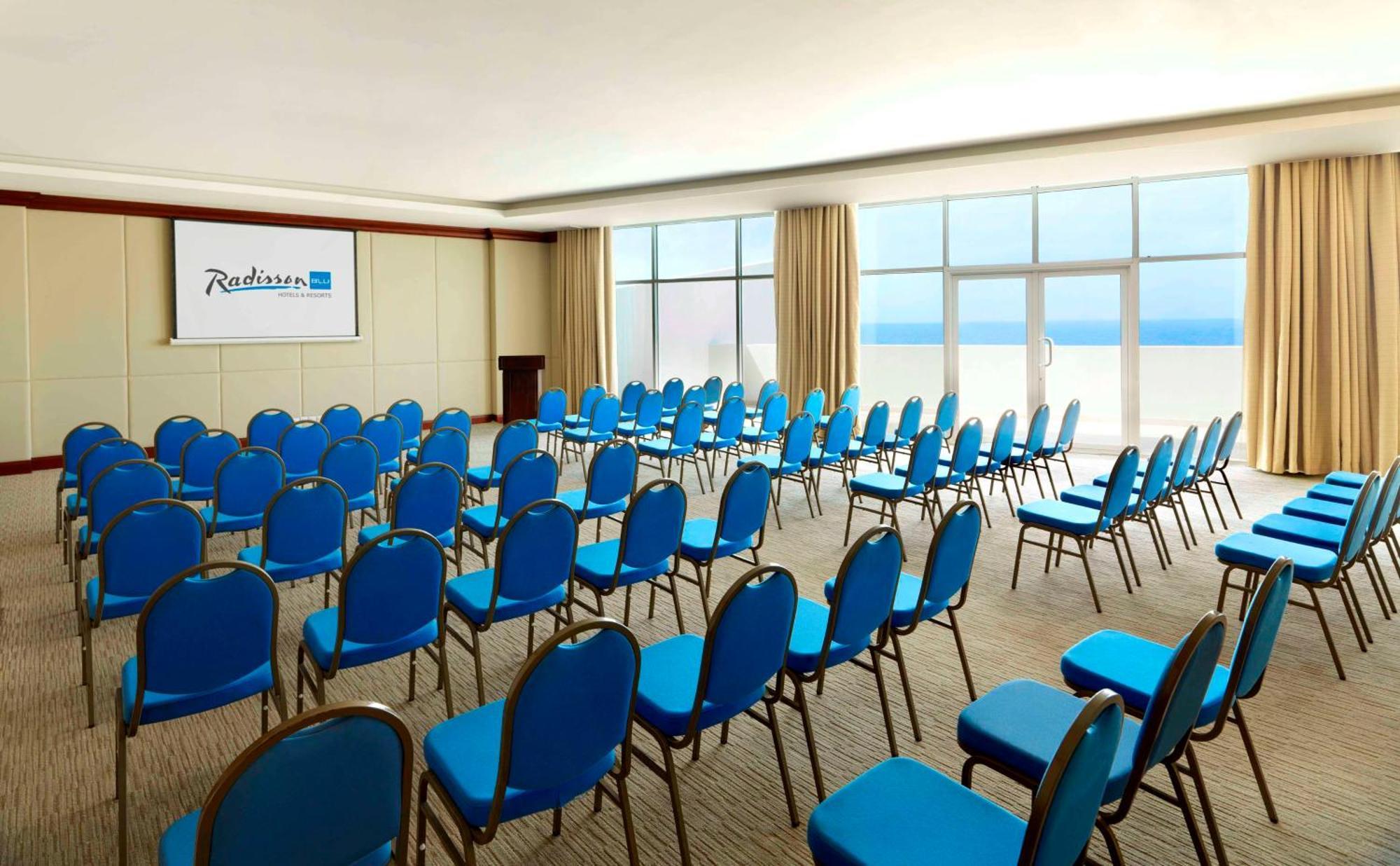 Radisson Blu Resort, Füceyre Dış mekan fotoğraf Meeting room